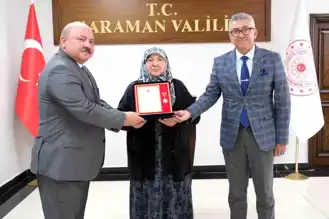 Hayırsever Kadına Altın Madalya