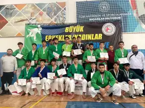 Bursa'nın Kadın Kuraş Takımı Türkiye Şampiyonu!