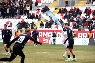 Karaman FK-Erbaaspor 0-0 Berabere Kaldı