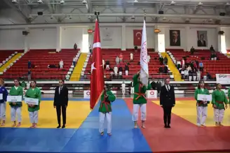 Kuraş Şampiyonası'nda Heyecan Dorukta!