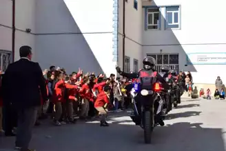 Polis Yunus Timleri Öğrencileri Büyüledi!