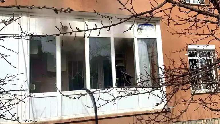 Karaman'da Apartman Yangını: 2 Kişi Kurtarıldı