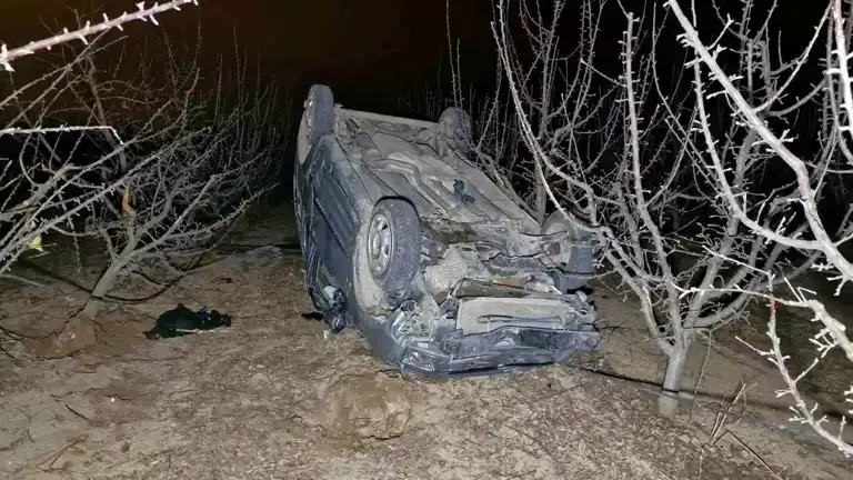 Karaman'da Hafif Ticari Takla Attı, Sürücü Yaralandı
