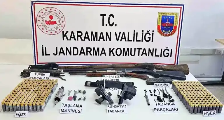 Ermenek'te Silah Operasyonu: 1 Gözaltı, Çok Sayıda Silah Ele Geçirildi